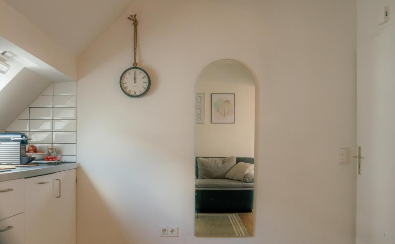 Altstadt Apartment Centralissimo デュッセルドルフ エクステリア 写真