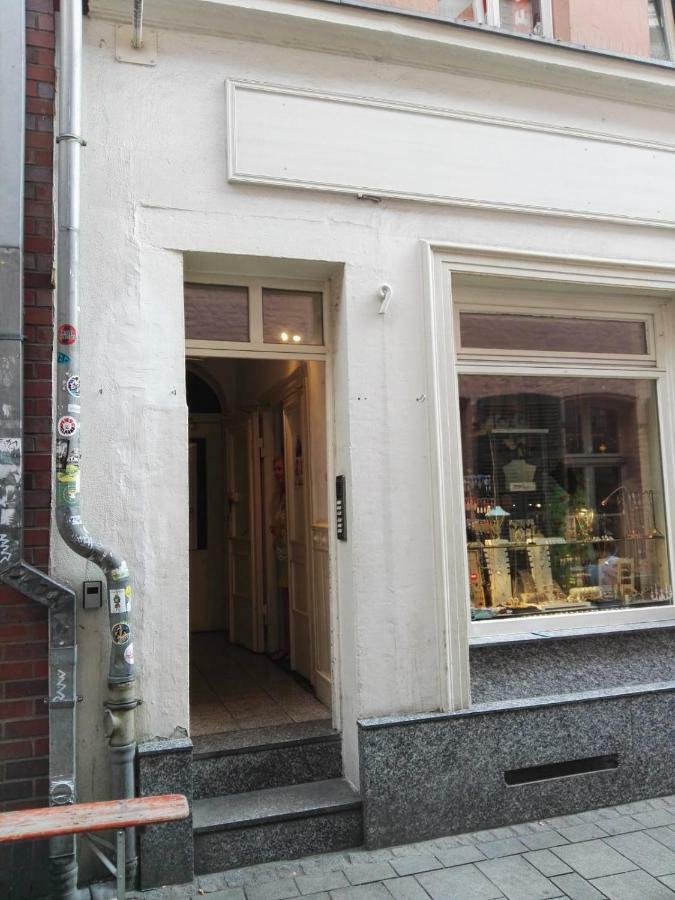 Altstadt Apartment Centralissimo デュッセルドルフ エクステリア 写真